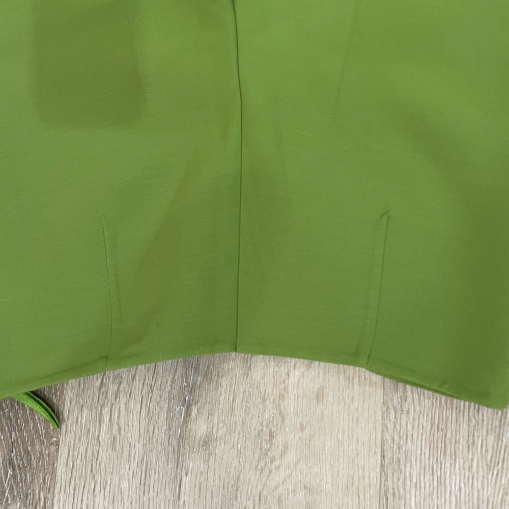 PRADA 100% Virgin Wool Green Knee Length Bermuda High Waisted Shorts - Picture 7 of 14